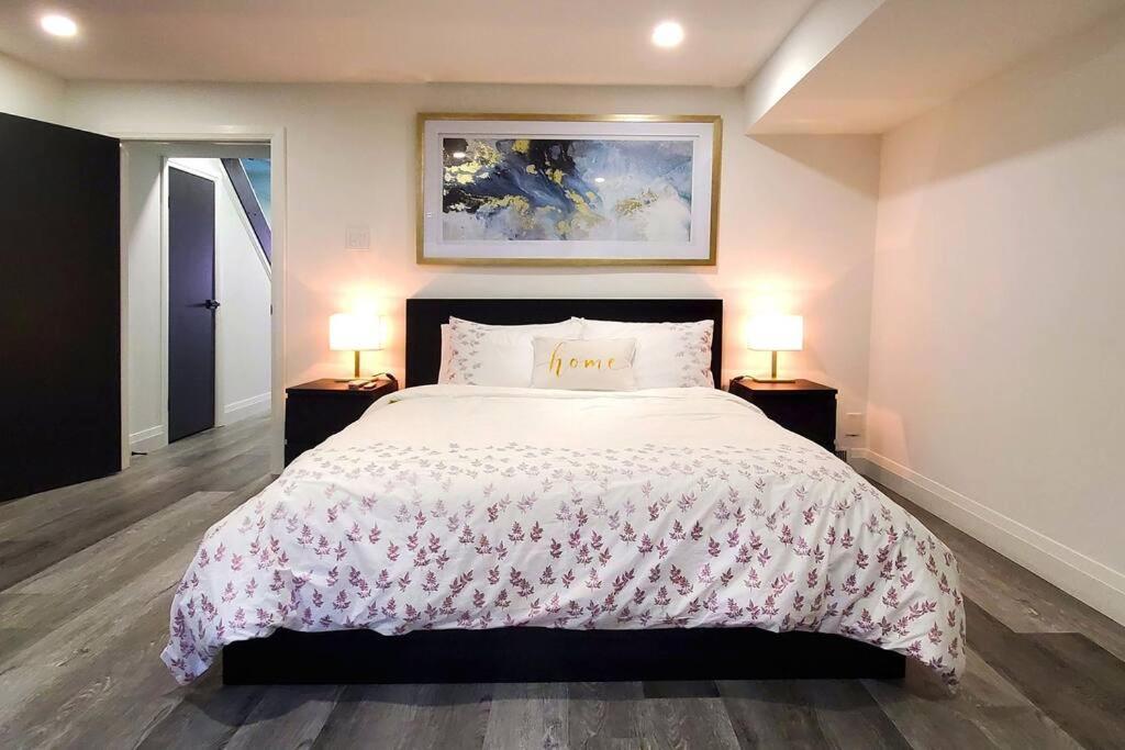 Renovated Guest Suite Near The Lake & High Park In Toronto! Exterior foto